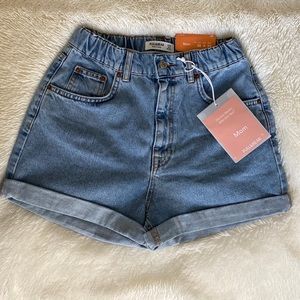 Pull Bear jeans shorts size 4 Mom